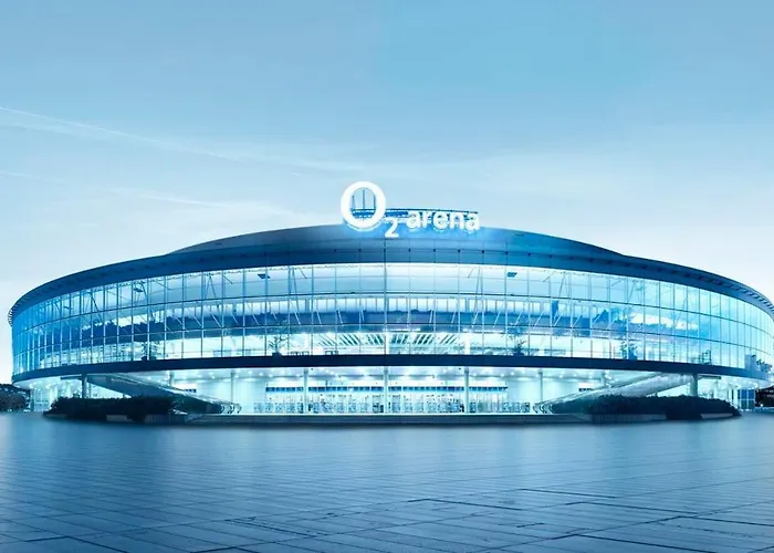 דירה - O2 Arena With Parking - - With Large Glass Balcony פראג
